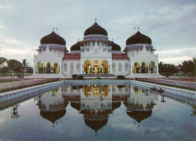 Photo : Banda Aceh&#039;s Grand Mosque, Indonesia - Paxsimius