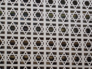 Photo : Frontage of the synagogue Don Isaac Abravanel (Paris, France) - Syna Abravanel Claustra